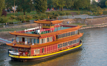 Картинка корабли теплоходы