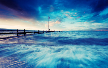 Картинка природа моря океаны тучи мол волны океан горы