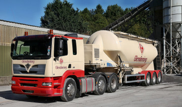 обоя автомобили, грузовики, грузовик, тяжелый, тягач, цистерна