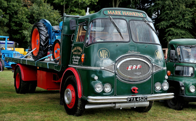 Обои картинки фото автомобили, грузовики, кузов, грузовик, трактор