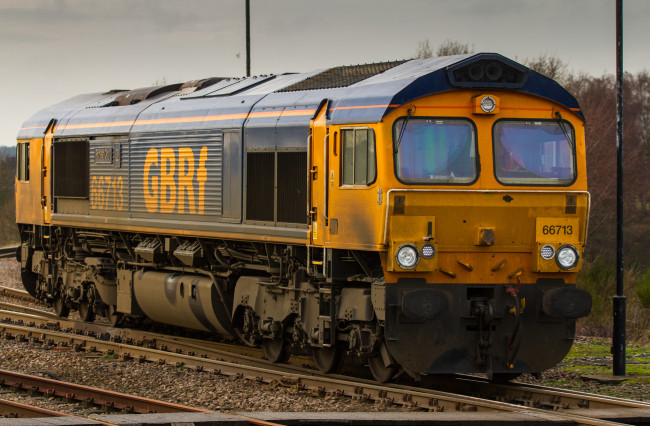 Обои картинки фото техника, краны, дорога, железная, рельсы, локомотив