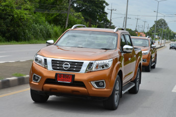 Картинка автомобили nissan datsun np300 2014г th-spec cab double navara