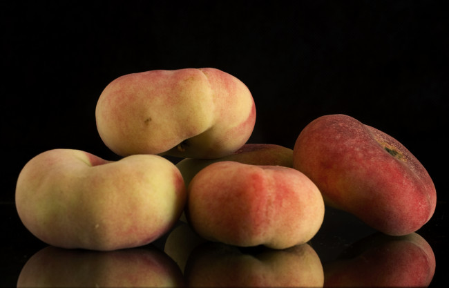 Обои картинки фото еда, персики,  сливы,  абрикосы, нектарин