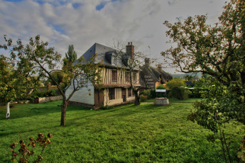 Картинка города -+здания +дома дом загородный