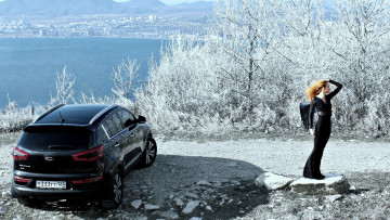 Картинка автомобили -авто+с+девушками kia sportage