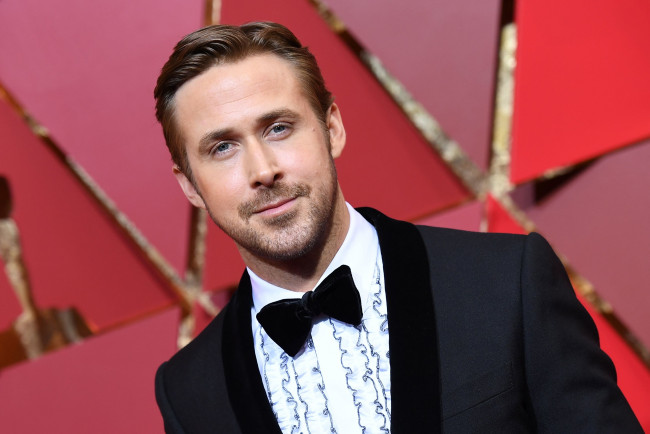 Обои картинки фото мужчины, ryan gosling, актер, костюм