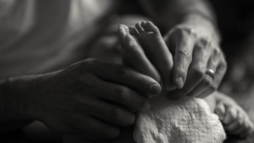 Картинка разное руки +ноги папа младенец