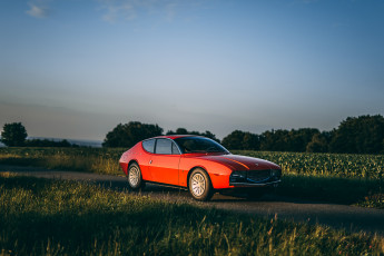 Картинка автомобили lancia