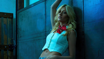 Картинка девушки katherine+mcnamara блондинка топ шкаф