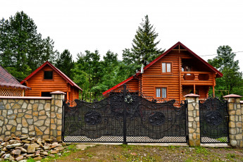 Картинка города здания дома закарпатье украина старая гута