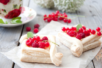 обоя еда, пирожные,  кексы,  печенье, ягоды