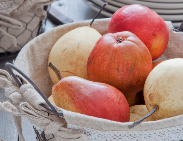 Обои картинки фото еда, груши, плоды