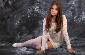 Картинка девушки -unsort+ брюнетки +шатенки чулки платье модель kleofia попка улыбка