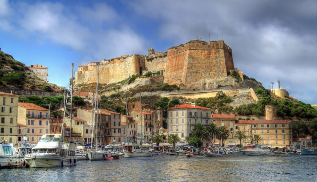Обои картинки фото bonifacio, города, - дворцы,  замки,  крепости, холм, замок, побережье