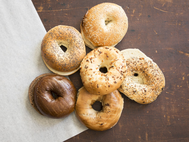 Обои картинки фото еда, хлеб,  выпечка, бублики