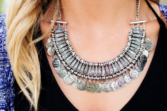 Картинка разное украшения +аксессуары +веера монисто