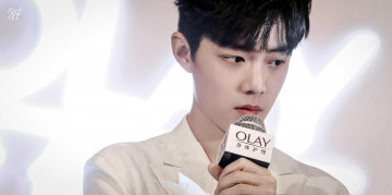 Картинка мужчины xiao+zhan актер лицо микрофон