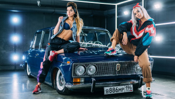 Картинка автомобили -авто+с+девушками ваз-2103