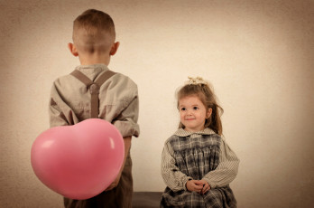Картинка разное дети мальчик девочка шарик
