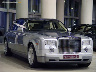 Картинка rolls royce автомобили выставки уличные фото
