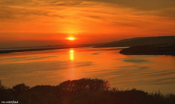 Картинка природа восходы закаты озеро закат