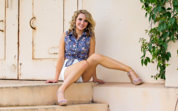 Картинка -Unsort+Блондинки девушки unsort блондинки двери ступеньки туфли