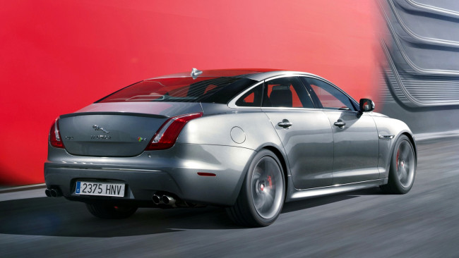 Обои картинки фото jaguar, xj, автомобили, land, rover, ltd, великобритания