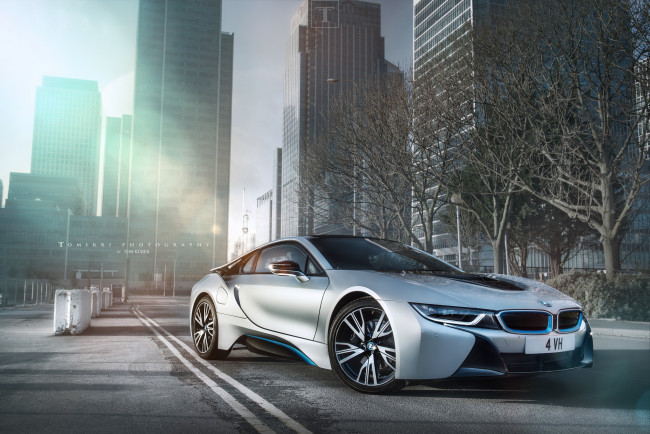 Обои картинки фото автомобили, bmw, город, дома, свет, блики, i8