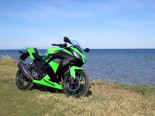 Картинка kawasaki+ninja мотоциклы kawasaki мотоцикл ninja море берег