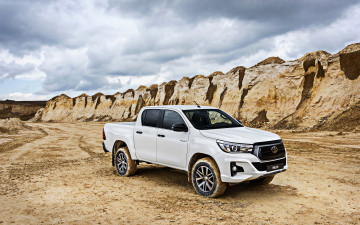 Картинка 2019+toyota+hilux+special+edition автомобили toyota cпециальный выпуск пикап внедорожники 2019 hilux белый японские тойота
