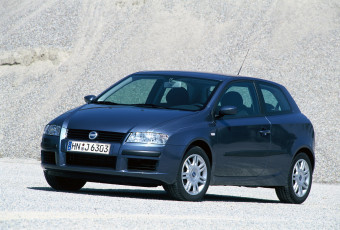 Картинка автомобили fiat stilo