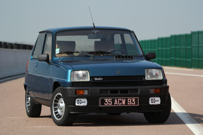 Обои картинки фото автомобили, renault