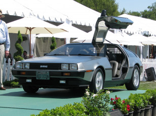 Картинка автомобили выставки уличные фото