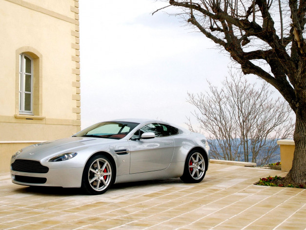 Обои картинки фото автомобили, aston, martin