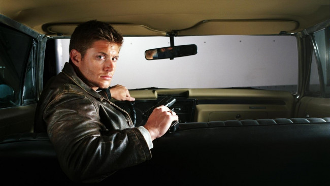 Обои картинки фото supernatural, кино, фильмы, jensen, ackles, dean, winchester