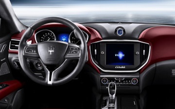 Картинка автомобили спидометры торпедо maserati