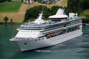 Картинка legend+of+the+seas корабли лайнеры лайнер круиз