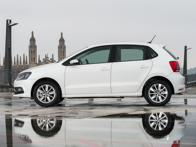 Обои картинки фото автомобили, volkswagen, 5-door, tsi, polo, светлый, 2014г, typ, 6r, uk-spec