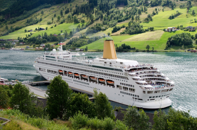 Обои картинки фото oriana, корабли, лайнеры, лайнер, круиз