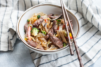 Картинка еда вторые+блюда перец овощи соус