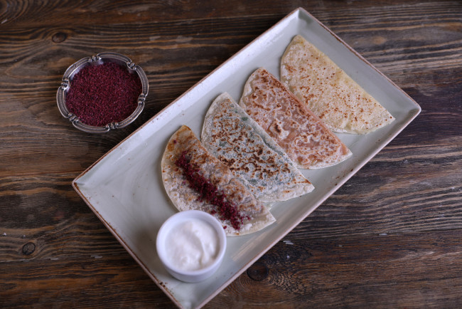 Обои картинки фото еда, блины,  оладьи, завтрак, сметана