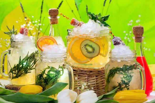Обои картинки фото еда, натюрморт, лед, напитки, лимонад, апельсин, розмарин, киви, фрукты, лимон