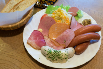 Картинка еда колбасные+изделия снедь