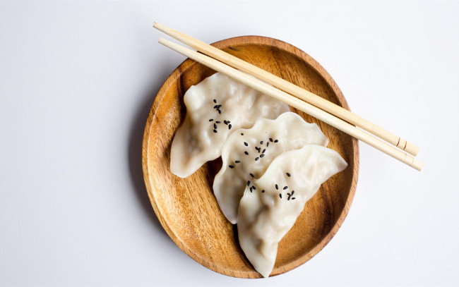 Обои картинки фото еда, пельмени,  манты,  вареники