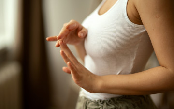 Картинка девушки -+женские+прелести бюст