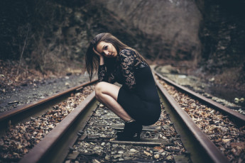 Картинка девушки -+брюнетки +шатенки девушка