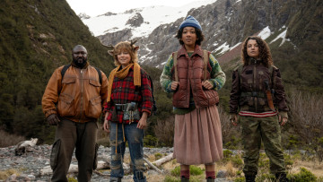 Картинка sweet+tooth+ сериал+2021+–+2024 кино+фильмы сериал sweet tooth мальчик с оленьими рогами ceриал netflix фантастика фэнтези боевик драма christian convery stefania lavie owen naledi murray