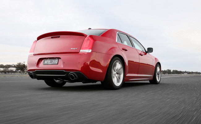 Обои картинки фото автомобили, chrysler, красный, 300, srt, au-spec, lx2, 2015г