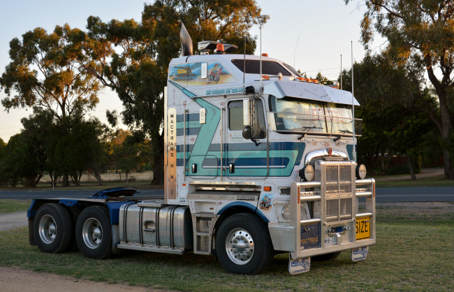 Обои картинки фото kenworth k200, автомобили, kenworth, тяжелый, грузовик, тягач, седельный