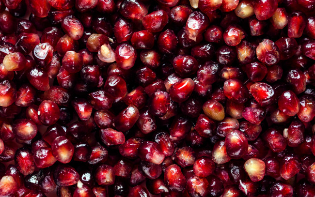 Обои картинки фото еда, гранат, макро, зерна, много